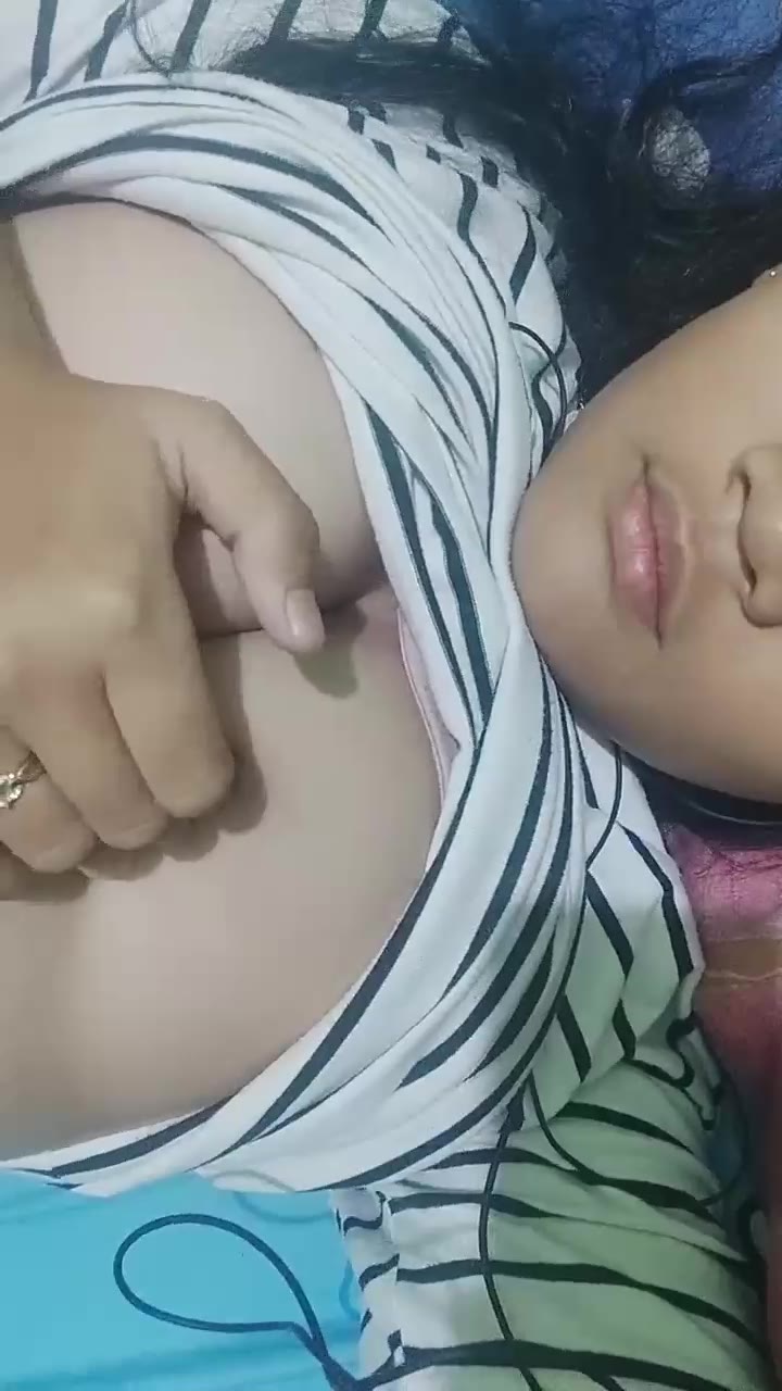 P3 Bocil 18yo Pamer Toket Mulus