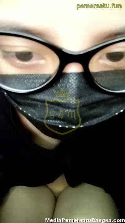 DoodStream Jilbab Cantik Keliatan Lugu Ternyata Doyan Colmek Live - DoodStream -