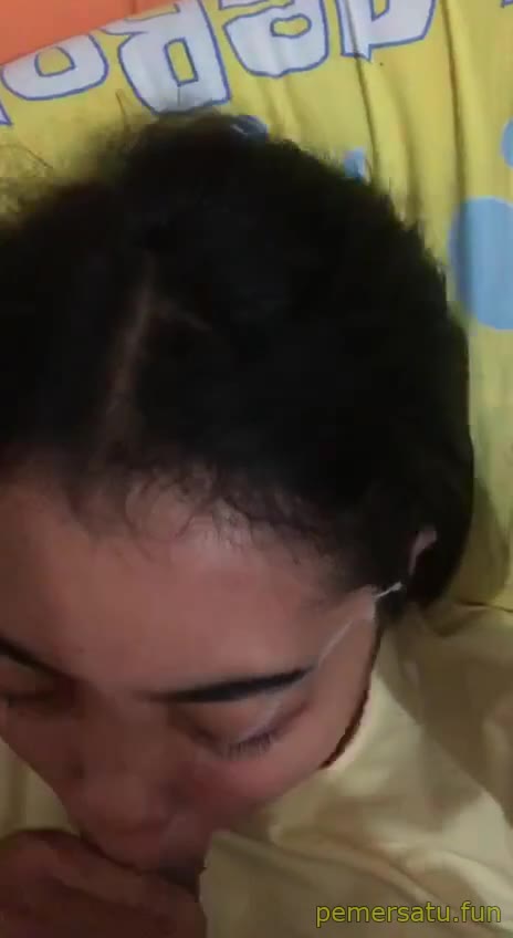 Diwajah Abg Kocok Kontol Kaget Crot