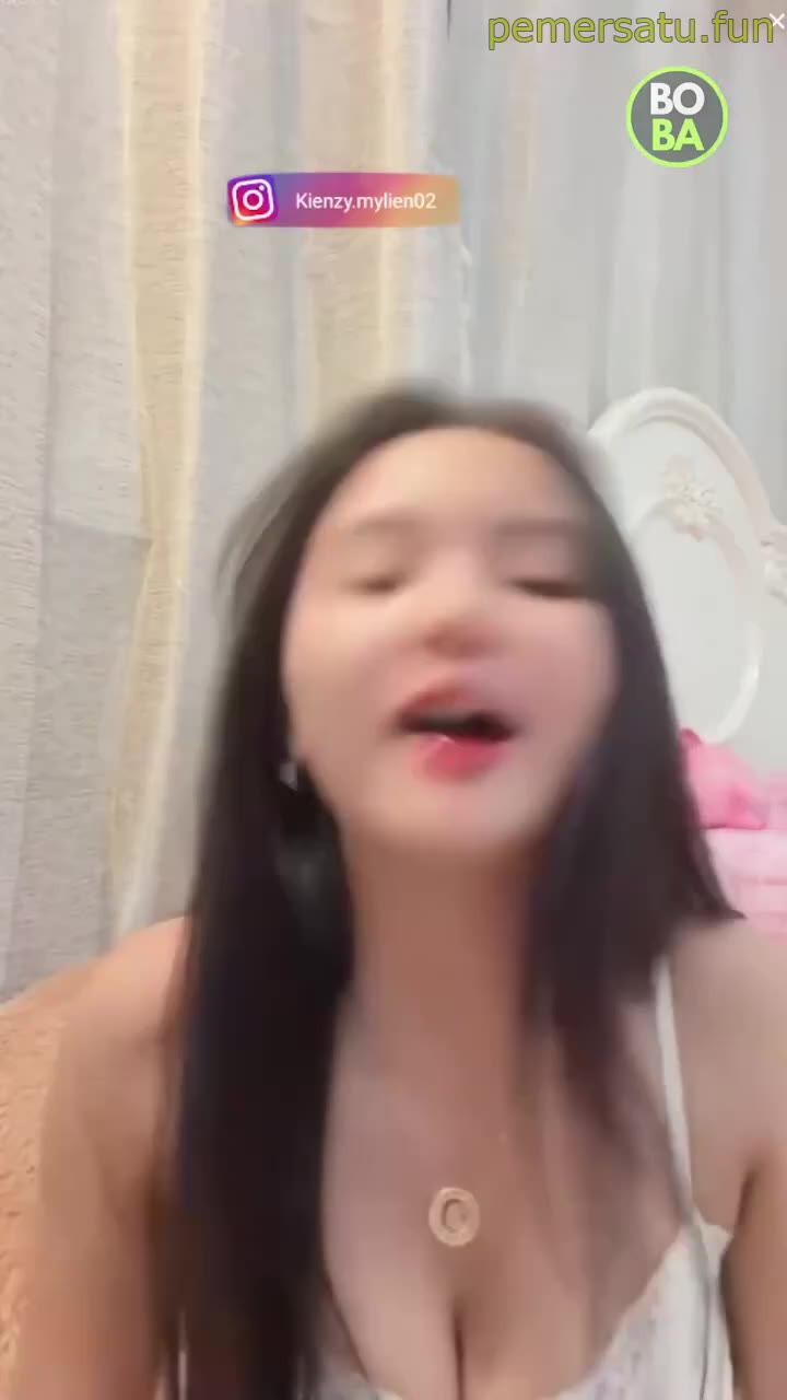 P1 Kienzy Cantik Mulus Live