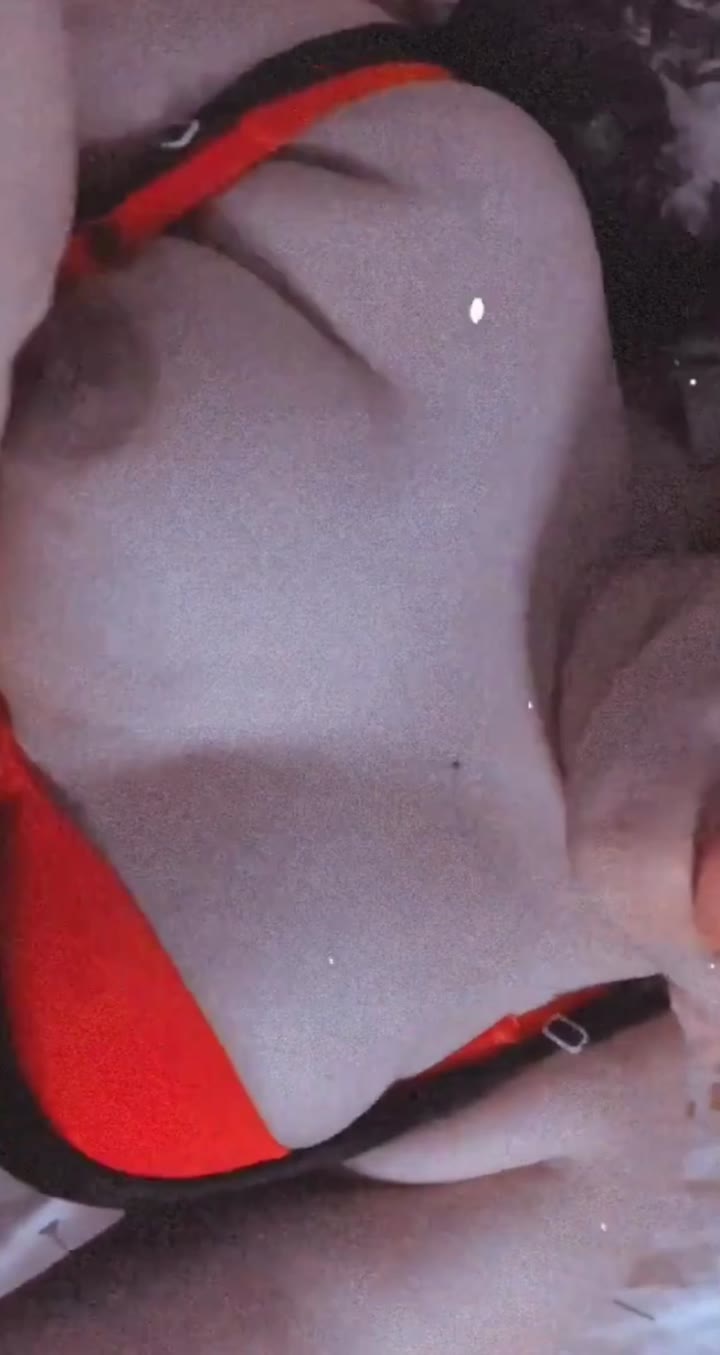 P12 Hijab Semok Cloudyslut