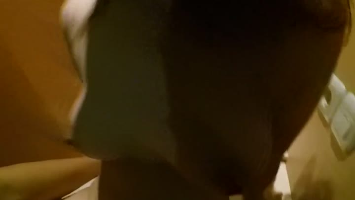 DoodStream SMA Ayank Di Hotel -