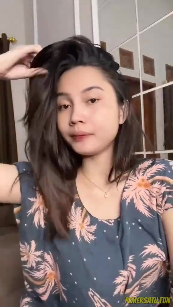 Mulus Cantik Pakai Daster Ketiak