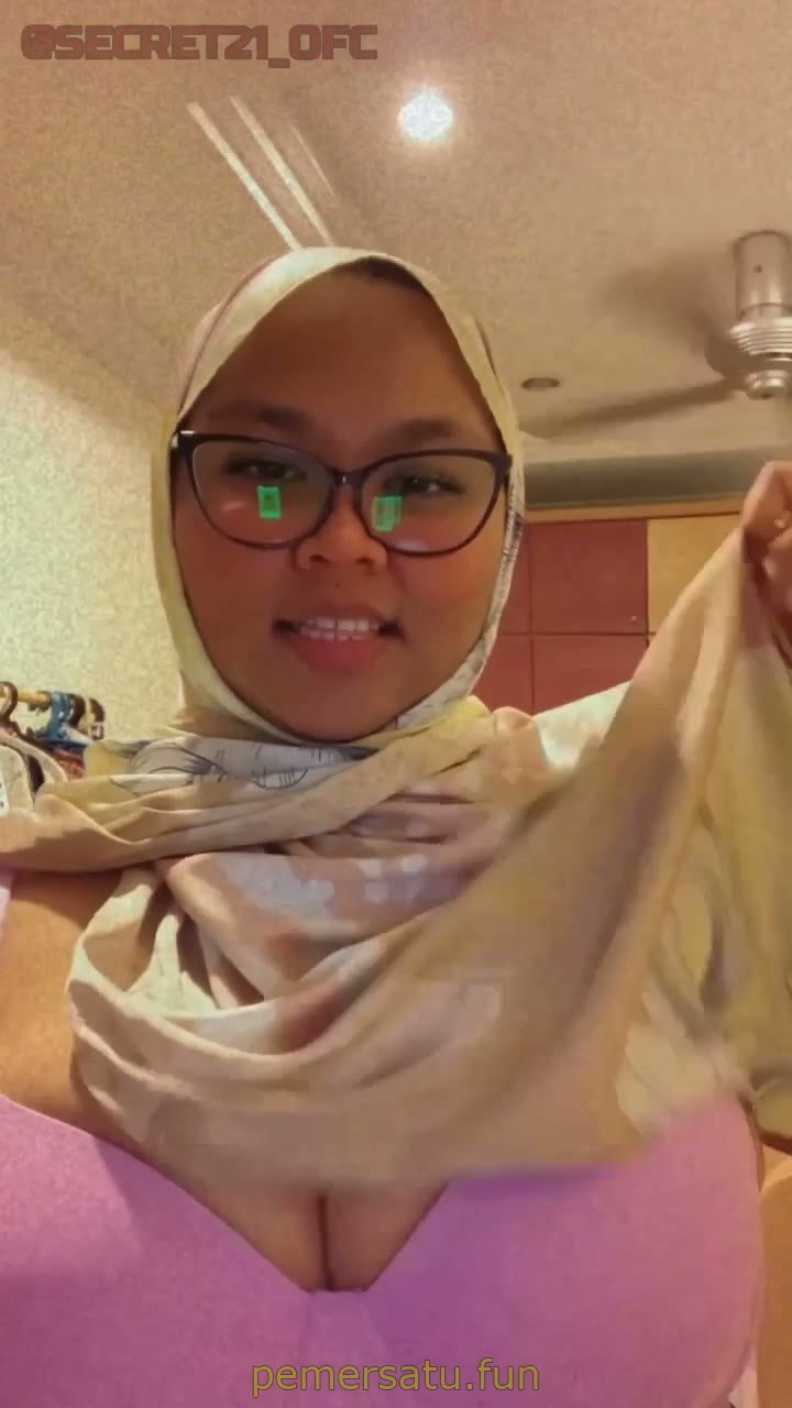 2 Bokep Terbaru hijab kacamata super tobrut 10mar 