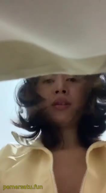 P11 Lydia 18yo Tocil Dientot Kontol Pendek