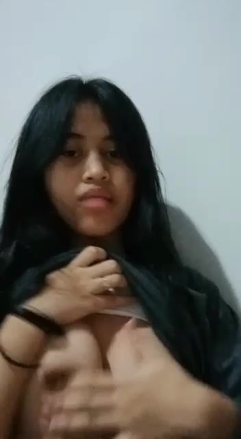 P10 Viral Abg Desti 18yo Gemar Colok Memek Dan Mandi Direkam Part