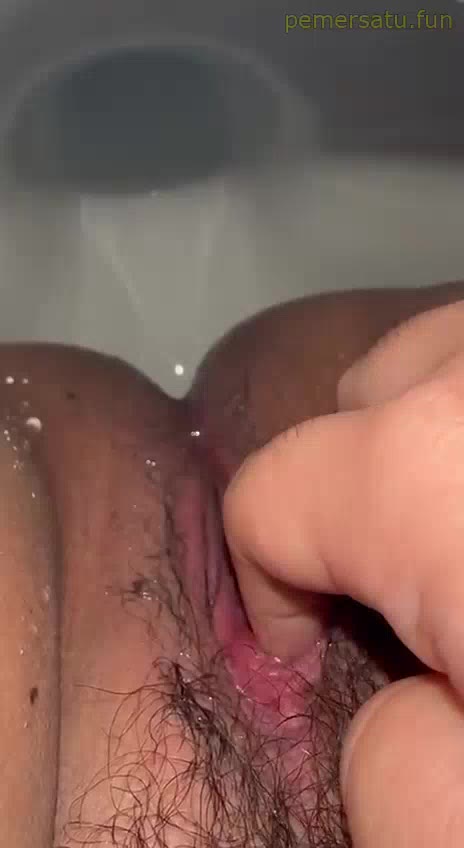 Colmek Semprot Memek Lalu