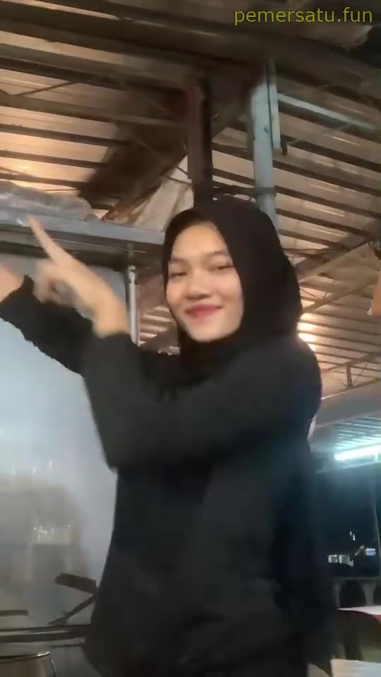 Fulldur Hijab Cantik Lepas Pakaian Binal Sange