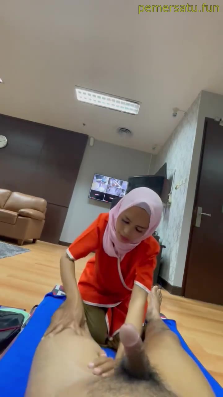 Panjang Hijab Terapis Pijat Suka Kontol