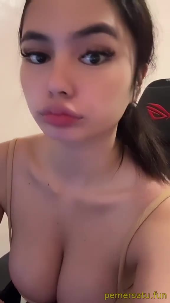 Video Viral Terbaru P3 Mari C Abg 18Yo Pemersatu Fun 3 PEMERSATUDOTFUN