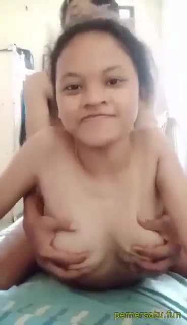 P8 Hervina Damayanti Viral Abg 18yo