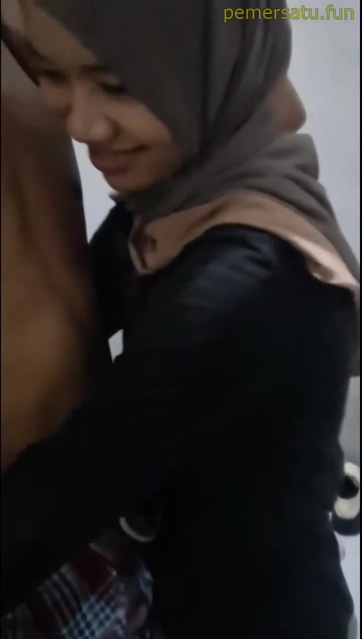 Video Viral Terbaru Dood – Kompilasi Hijab Cakep Sepong Kontol Gede PEMERSATUDOTFUN