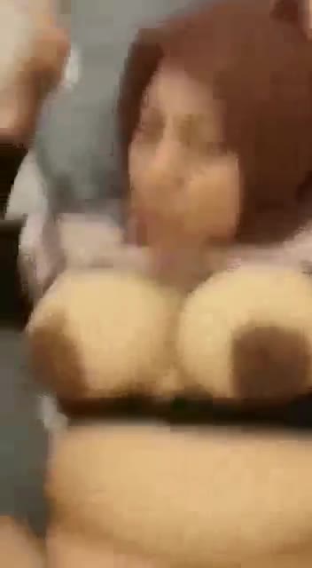 Tinggi Jilbab Coklat Toket Gede Dientot Rpm