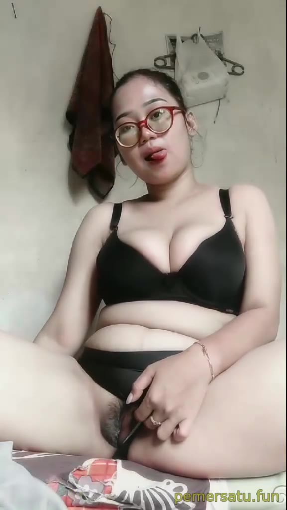  Viral Bokep kompilasi teh linda kolpri hijab abg 18yo