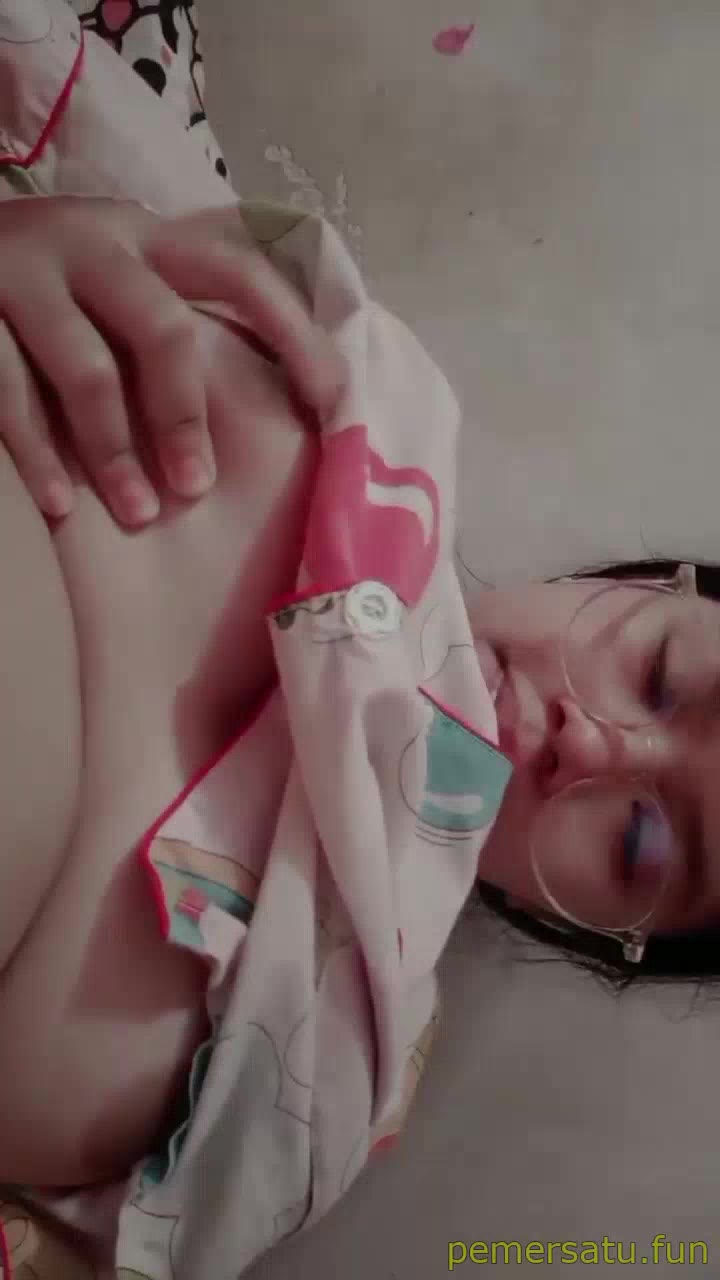 P3 Nana Cewek Sange Pake Piyama Colmek