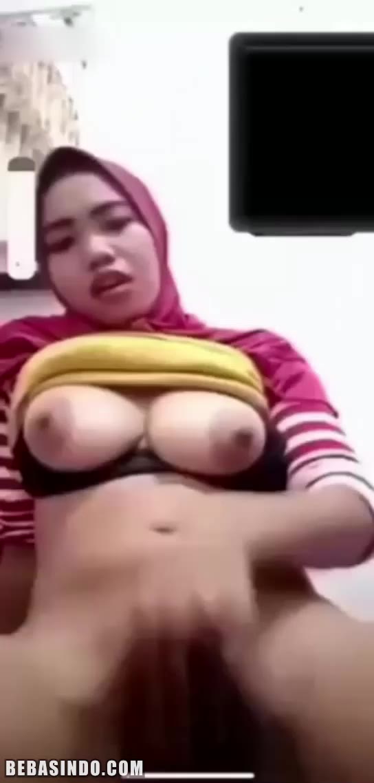 1647-Bokep-Indo-Ibu-Guru-Jilbab-Merah-VCS