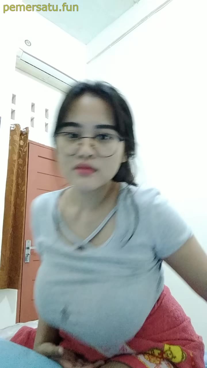 P1 Dewi Penjual Es Desa Abg 18yo