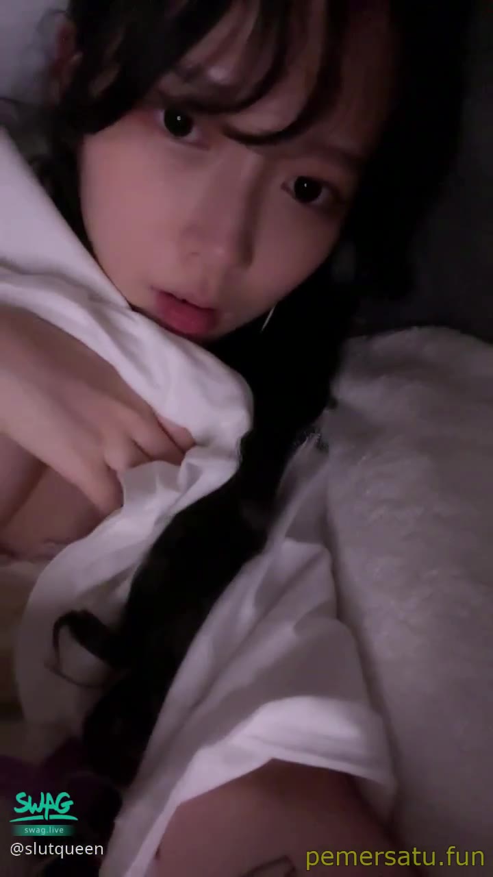 P139 Swag Slut Queen 