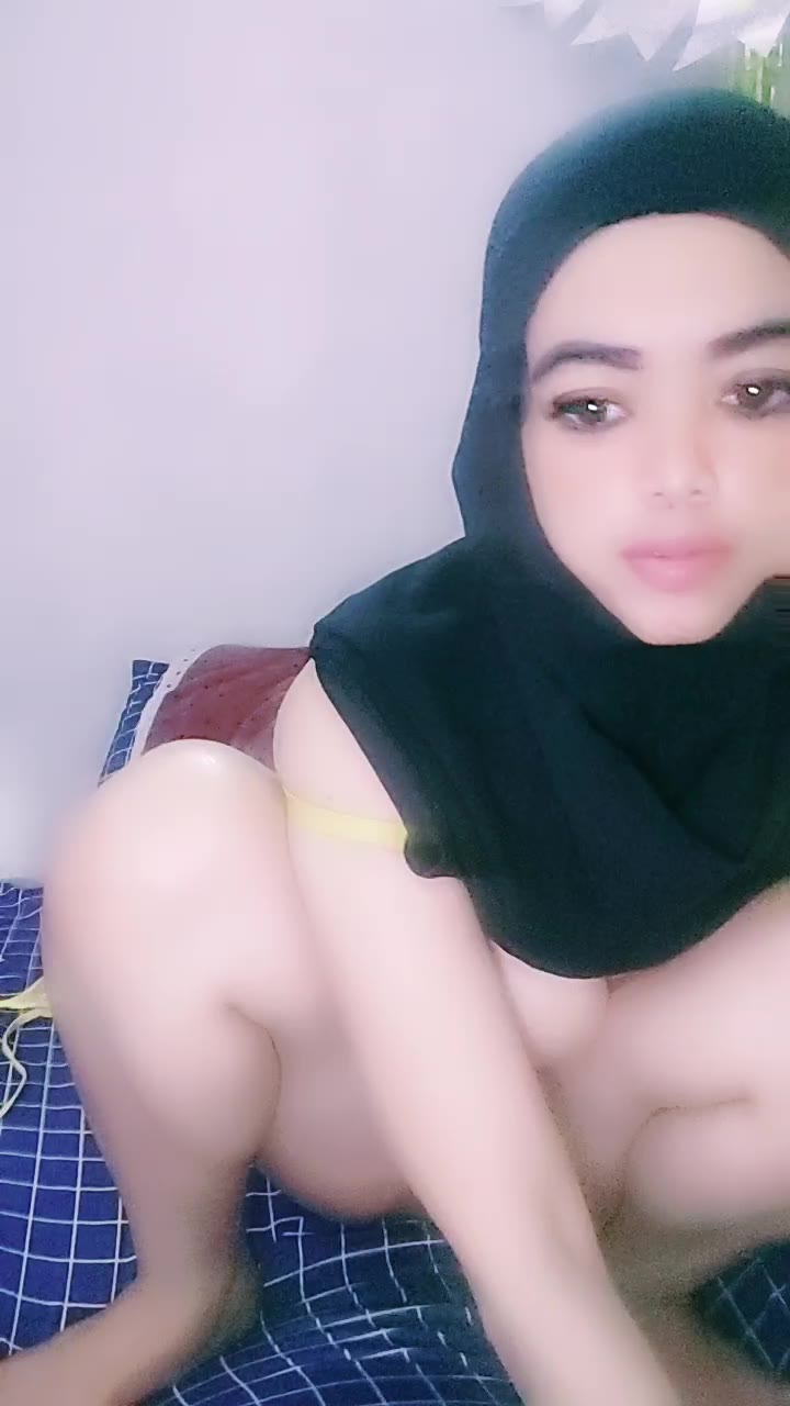 7347 SeruTube - Jilbab Hitam Tante Kim Temenin Pascol Colay Rame-rame //