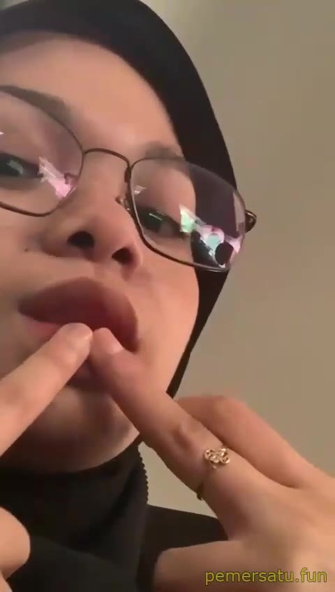 P19 Malay Hijab Konak 