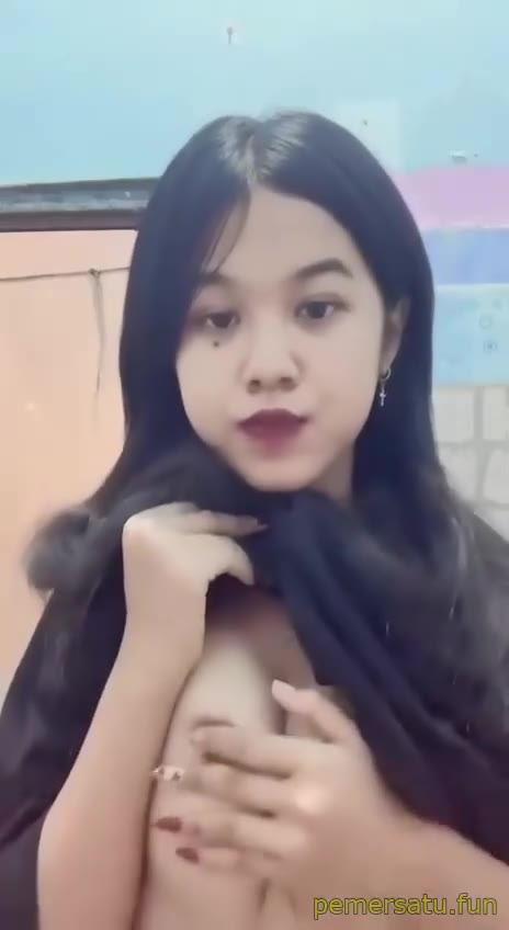 18yo Kompilasi Caroline Puja Lestari Abg