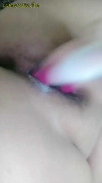 P5 Bunda Fia Colok Memek Becek