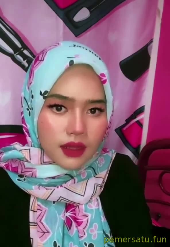 P6 Jilbab Montok Ketika Hape Nya Disita Guru Isinya Colmek Semua