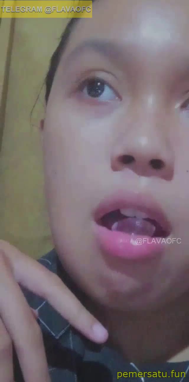 P13 Dinda Hijab ABG 18yo Terkenal Di Sekolah