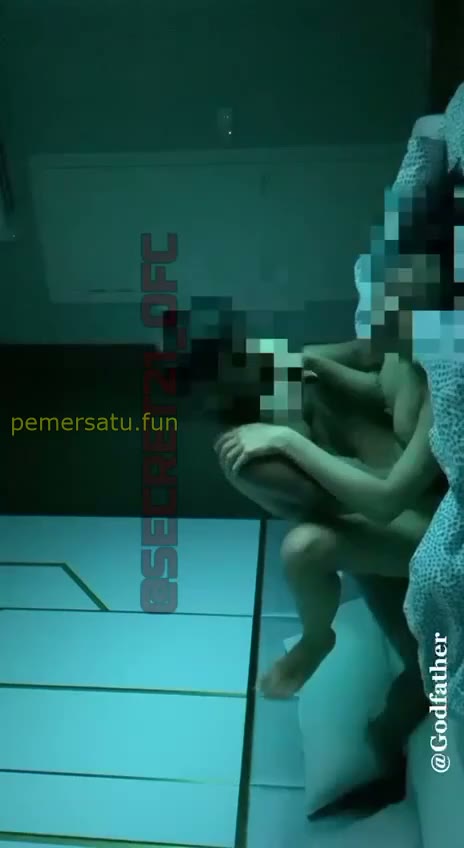 P8 Godfather Tukang Entot