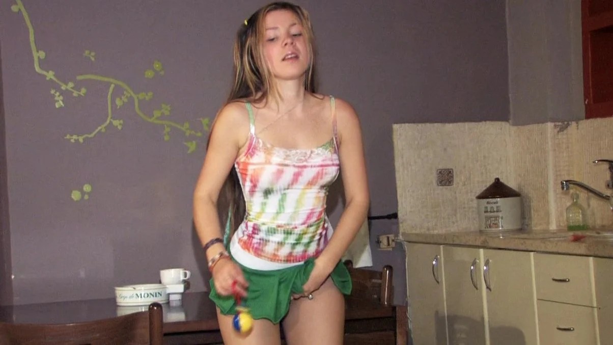 Emily a sealltainn a panties - Faperoni Porn Videos