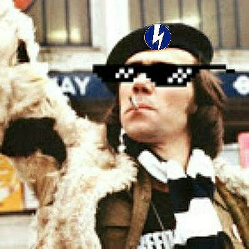 Citizen Smith Tvark - Premium Sunset Image Gallery - Full HD