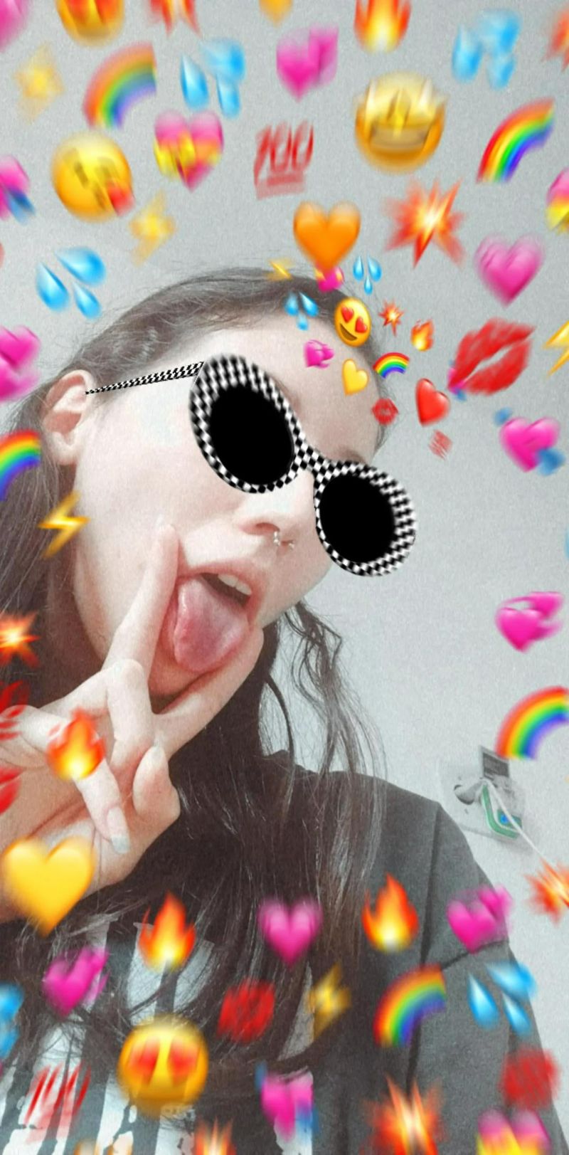 Everything That Is Random - Download Classic Vintage Wallpaper | Retina