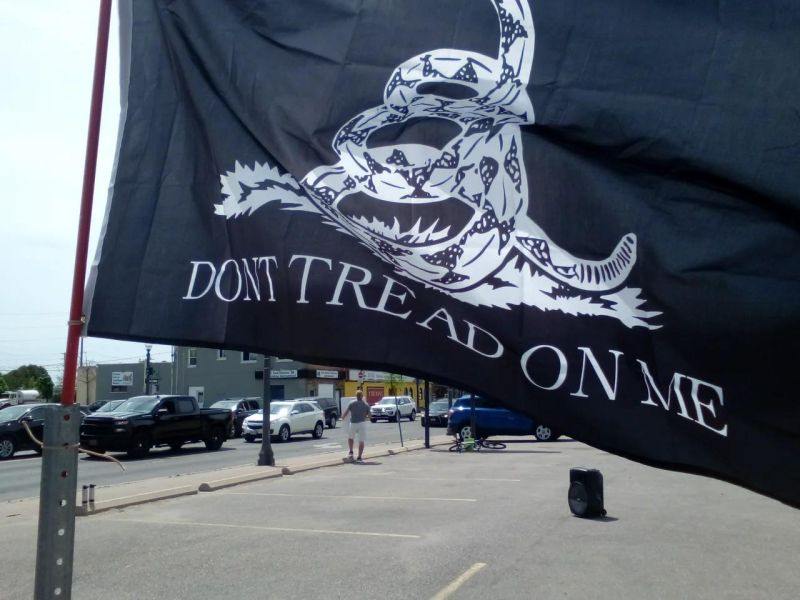 The Crowhouse - Download Stunning City Photo | 4K