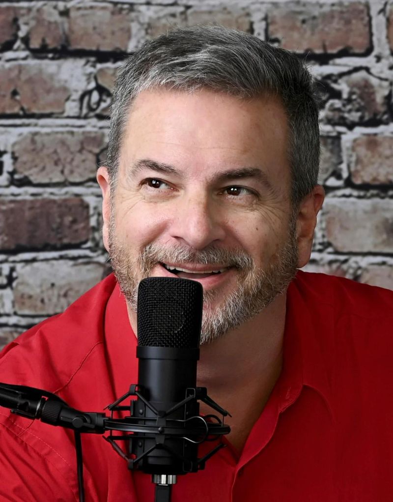 Tom Mullen Youtube - Incredible Desktop Abstract Illustrations | Free Download