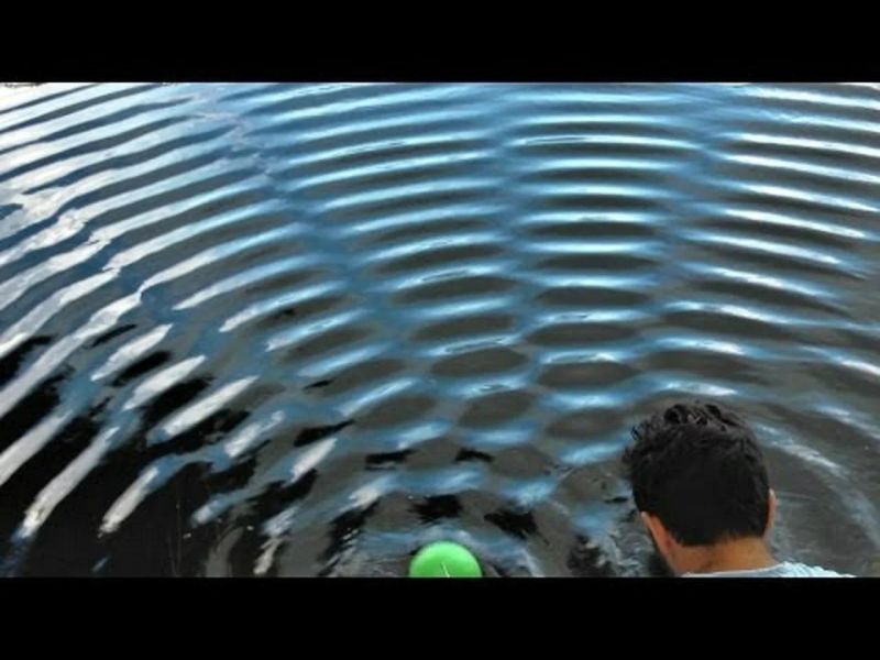 Double Slit Experiment Ewt - Premium Geometric Illustration Gallery - Mobile