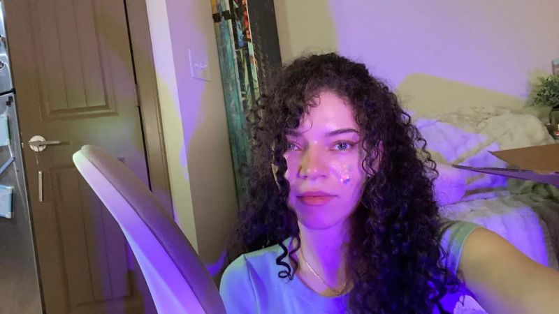 Bimbo Meet Linktree - High Quality HD Minimal Backgrounds | Free Download