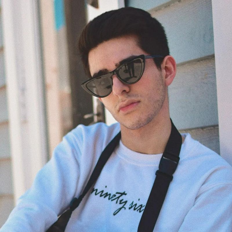 Ivan Jorge Ufc - Gradient Wallpapers - Stunning Retina Collection