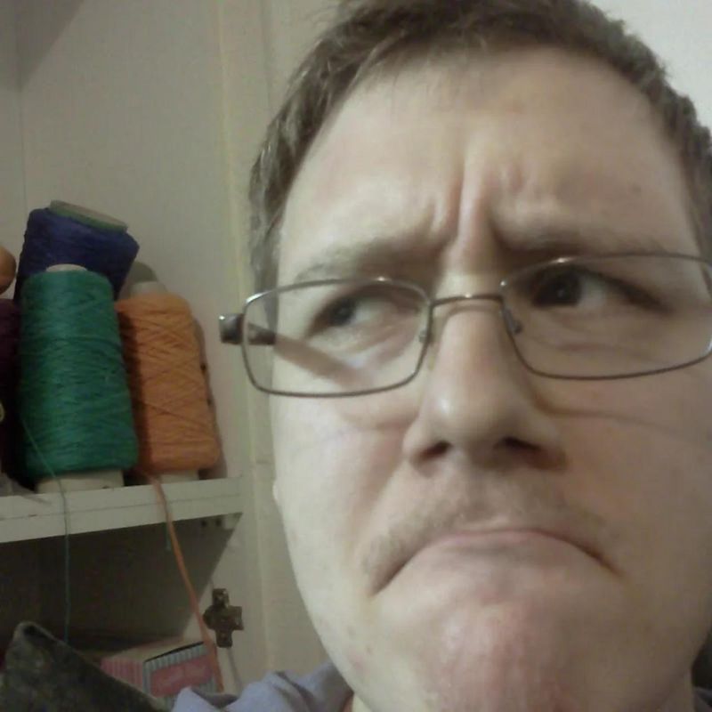 Simon Ayers Youtube - Colorful Wallpapers - Ultra HD 8K Collection