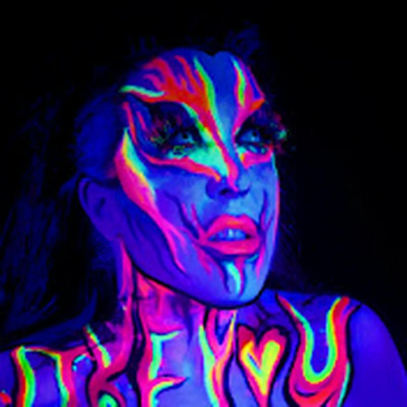 Miss Cherry Delight - Modern 4K Dark Textures | Free Download