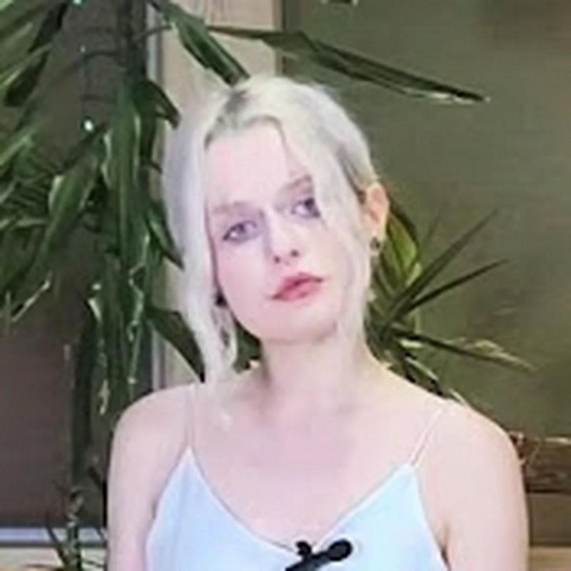 Mariah Katey Linktree - Download Modern Vintage Pattern | Full HD