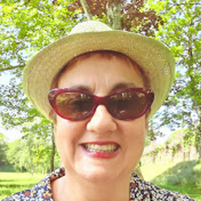 Marcia Bianchi Medium - Download Perfect Light Design | Mobile