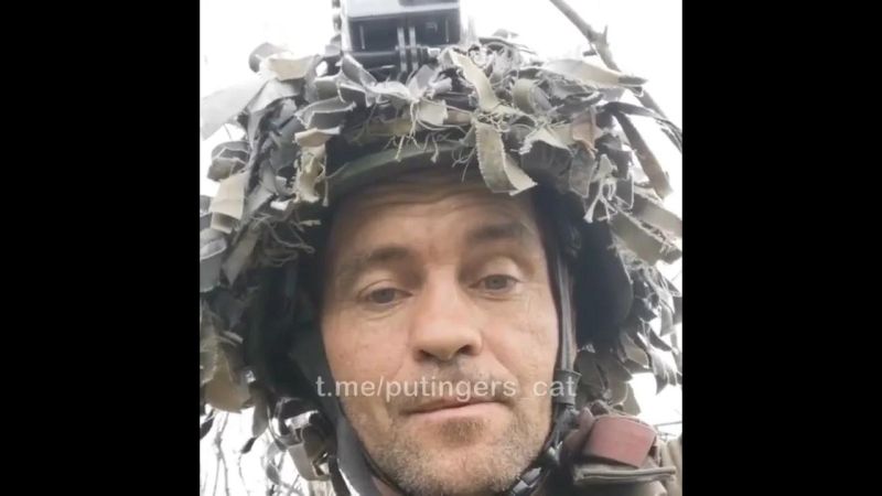 Lexica Russian Soldier - Minimal Texture Collection - Full HD Quality