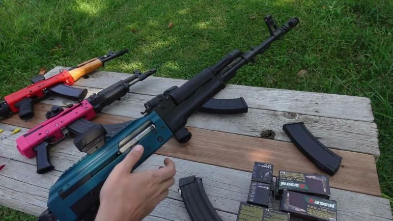 Plastikov V3 - Premium Light Illustration Gallery - Retina