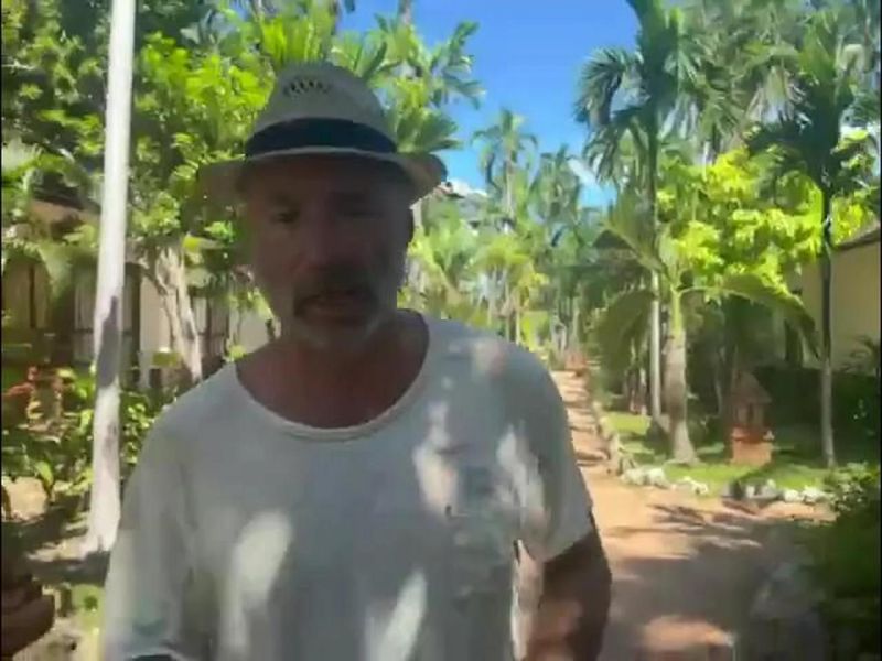 Alan Uphold Speech Coaching - Premium Mountain Background Gallery - Desktop