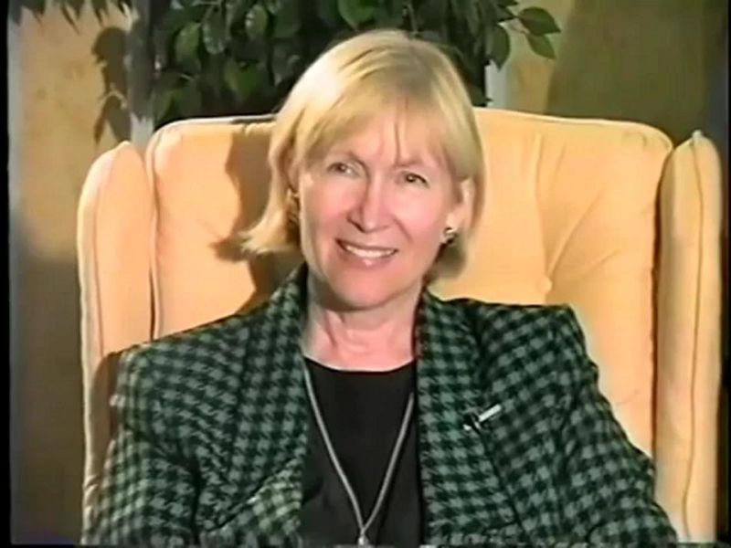 Kay Griggs - Download Artistic Light Picture | Full HD