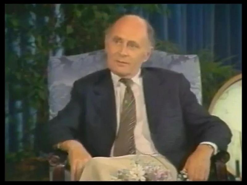 Antony Sutton Wikispooks - Colorful Designs - Creative Desktop Collection