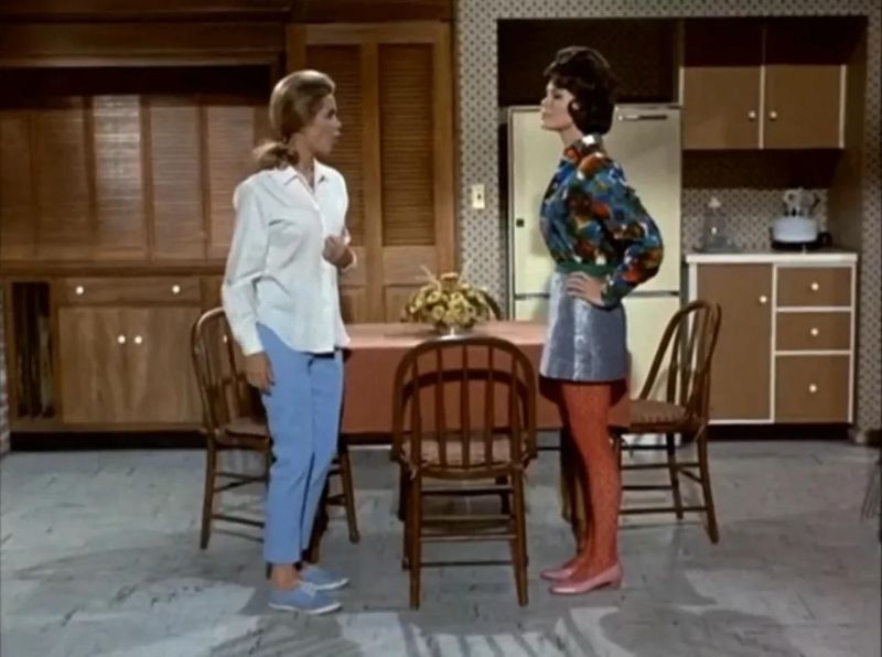 Bewitched S1 Ep 33 F2f Transformations - Premium City Image Gallery - Full HD