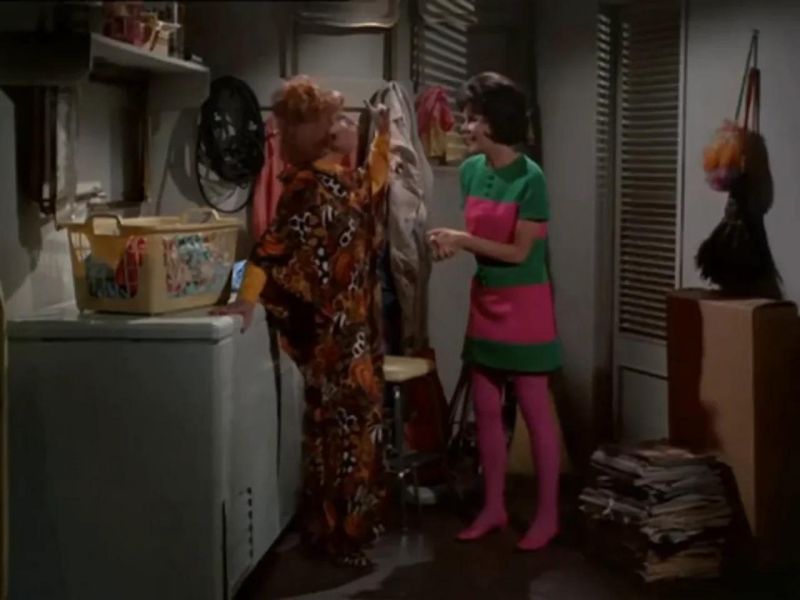 Bewitched Transition Tv - Mobile Space Photos for Desktop