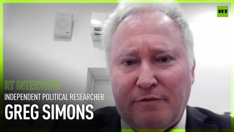 Bernards Greg Simons - Abstract Texture Collection - Desktop Quality