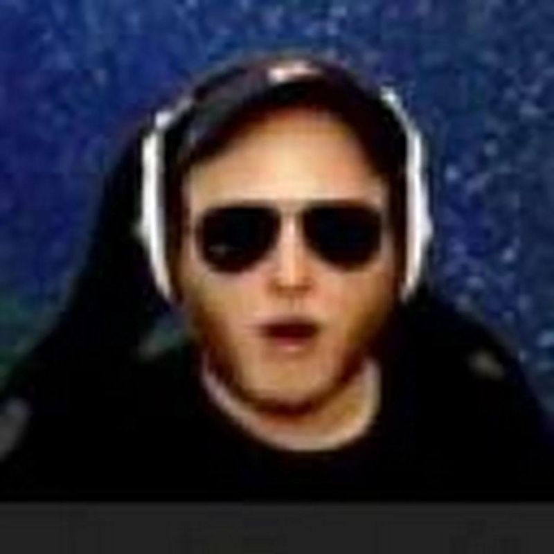 Monroe10 Vs Brianbroderick - Retina Gradient Designs for Desktop